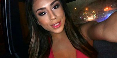 Big-tit teen goddess Autumn Falls opens her hole for a long dick