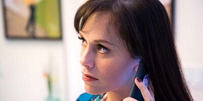 Lovely natural-tit MILF Alana Cruise cheats on her husband