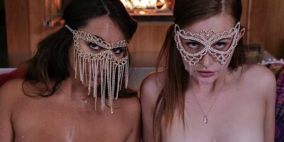 Adorable babe Danni Rivers invited her girlfriend for a nice FFM