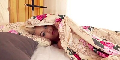 Sweet models Alicia Fox and Monique Woods are getting nailed in the bedroom