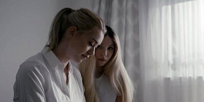 Kenzie Reeves fingers and licks her Schoolmate Anny Aur