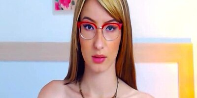 Brunette Babe Goal On An Orgasm