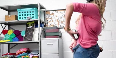 Blonde babe Adira Allure gets a hard pussy pounding