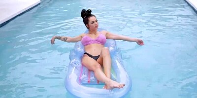 MJ used her perfect pussy and tits to convince Jmac