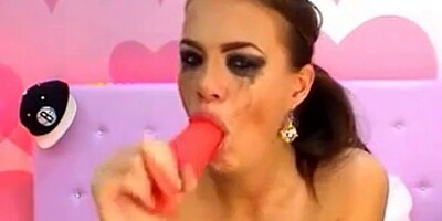 Chick with beautifull eyes deepthroating pink dildo 2 D