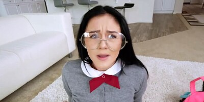 Schoolgirl Rosalyn Sphinx loves to play with her pussy