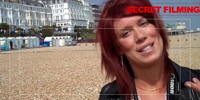 Racy roxy foxx blows and rides