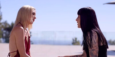 Goth Charlotte bangs Aiden Ashley outdoor with a Strapo