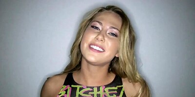 Nasty cutie adores licking balls