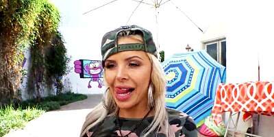 Adorable beauty reveals monster booty and gets butthole