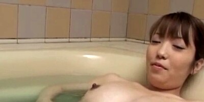 Knocked up asian spits cum out in bath