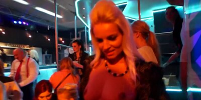 Skanks riding rod in orgy