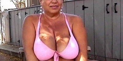 Mature BBW masturbation YPP