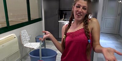 Alana is masturbating while the delivery guy is next to her!