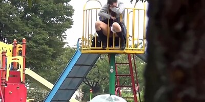 Japanese teens pee shower