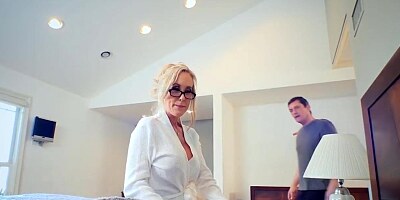 Mama hat Bruste wollen ficken