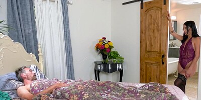 Stepdad wakes up to fuck a latina stepdaughter