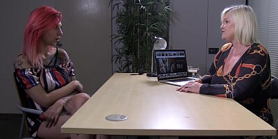 Lacey Starr And Lesbian Striptease