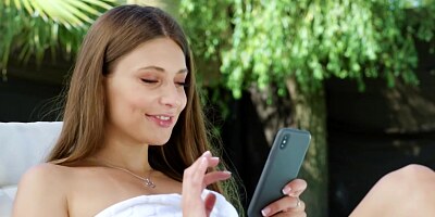 Anastasia Brokelyn - Enj