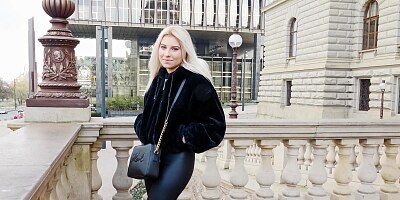 Lilly Bella sells her body for cash