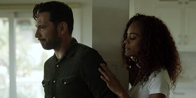 Scarlit Scandal makes out with her father-in-law