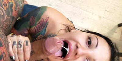 Tattooed Model Adel Asanti Fucking In Her Hotel Room