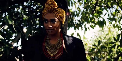 Ebony Babe Julie Kay Takes White Cock in Her Black Ass