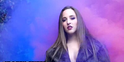 Amirah Adara goes the extra mile for photoshoot and does anal - BABES