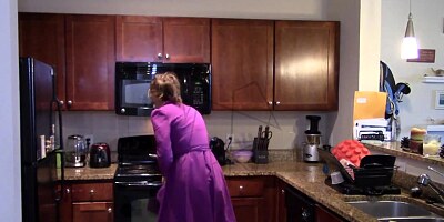 Sexy MILF Is A Mommy Goddess POV JOI