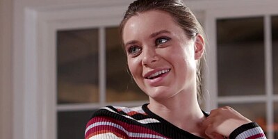 Sensual massage was just a way to seduce her hot lady friend into lesbian sex