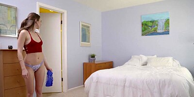 Fucking my Step Sis till she Squirts