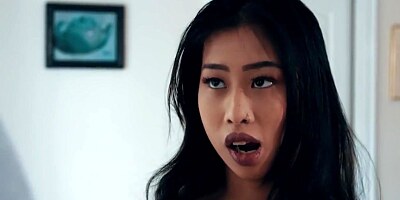 RealityJunkies Busty Jade Kush Caught Bro's Friend Sniffing her Bras!