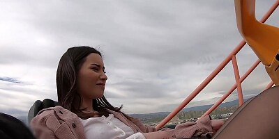 Thickumz - Sexy Vlogger Babe Flashes Big Booty in Public