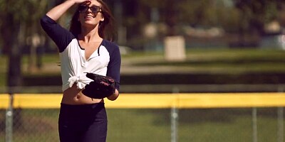 TEENFIDELITY - Kirsten Lee Takes A Creampie Deep in her Pussy