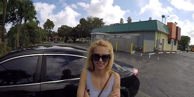 Amateur sex video with blonde tootsie that loves to have sex