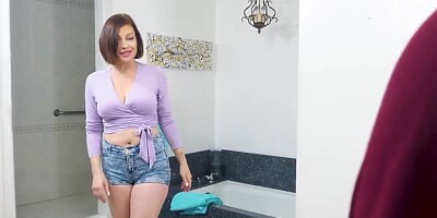 MommyBlowsBest - first Blowjob from Stepmom