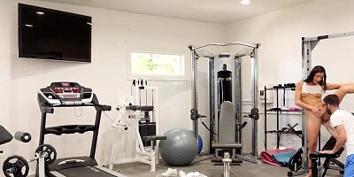 Step-sibling workout buddies fuck for cardio