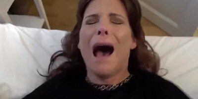 Sexy Amateur Mature American MILF Gets Rough Anal Fucked by Stranger