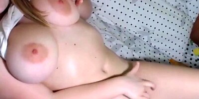 Busty Teen Plays her Pussy on Cam-live