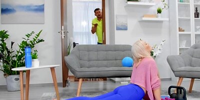 Lovita's face and body lack relevance cause Kristof wants twat