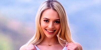 Lily Loves Fucking That Cock