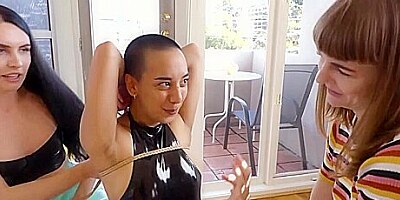 Anna Thorn, Marina & Molly - Boom