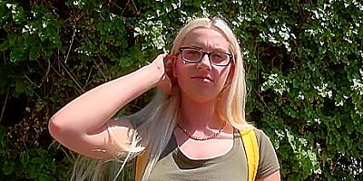 Nikki Snow - Meat Eater With Isiah Maxwell