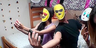 Paper Plate - Kimmy Granger And Sara Luvv