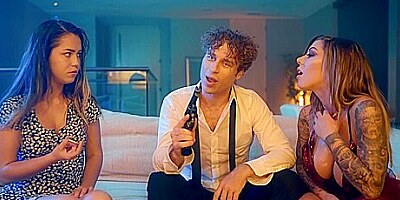 Karma Rx, Alina Lopez Out With A Episode 3 / 19.7.2019