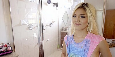 Young Lady Is Ready For Insertion