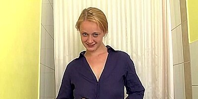 Hairy Nika Plays With Her Body In Her Shower