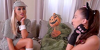 Christen Courtney, Cherry Kiss And Leyla Bentho In Deliciously Reverse Gangbang