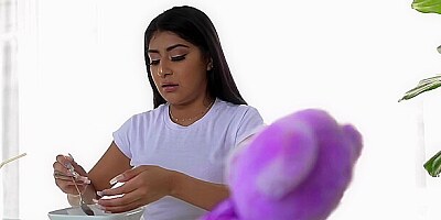 Exxxtrasmall - binky beaz