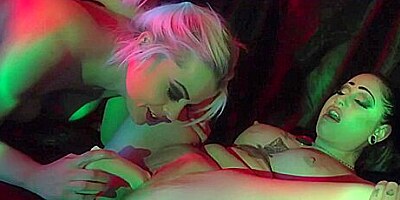 Nadia White And Ophelia Rain In Big Tittied Dykes Fuck Each Other Silly!